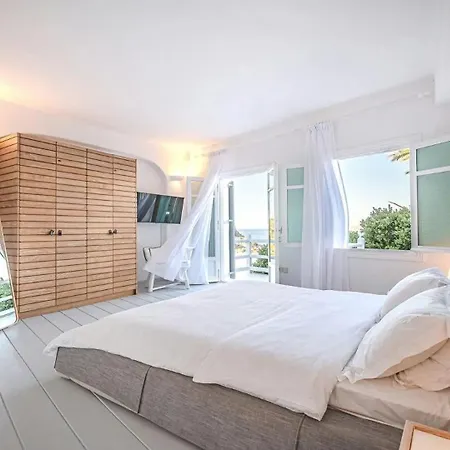 Holiday home Superb With Only 80 Meters Away From The Sea Ornos (Mykonos)