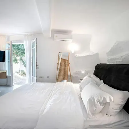 Superb With Only 80 Meters Away From The Sea Holiday home Ornos (Mykonos)